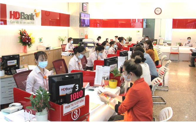                                     Ứng dụng ma trận Tows trong việc xây dựng trải nghiệm khách hàng tại các ngân hàng thương mại Việt Nam