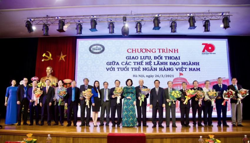 Giao lưu, đối thoại giữa các thế hệ Lãnh đạo Ngành với tuổi trẻ Ngân hàng Việt Nam