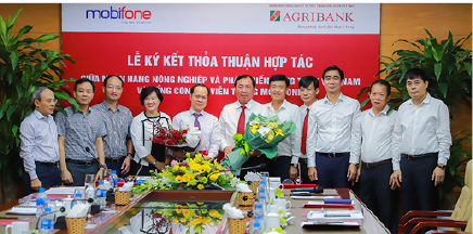                                     Agribank và Mobifone ký kết thỏa thuận hợp tác