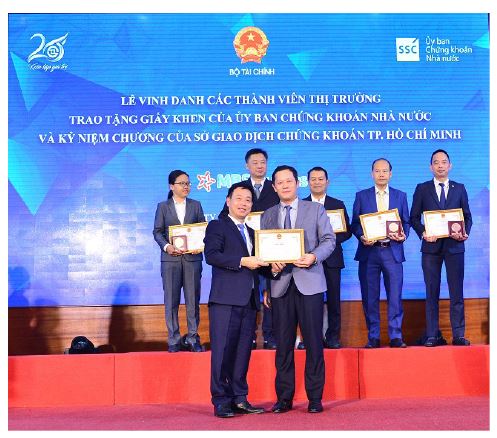                                     MBS được vinh danh tại lễ kỷ niệm 20 năm hoạt động TTCK Việt Nam và Sở Giao dịch Chứng Khoán TP. HCM