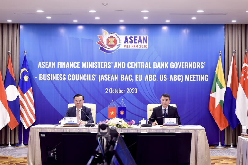                                     Thống đốc NHNN Lê Minh Hưng đồng chủ trì cuộc họp trực tuyến giữa Thống đốc NHTW và Bộ trưởng Tài chính ASEAN với các cộng đồng doanh nghiệp