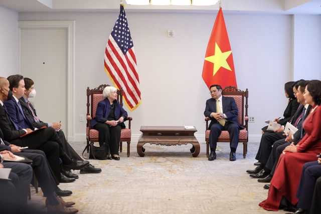 Thống đốc Nguyễn Thị Hồng tham dự buổi tiếp và làm việc của Thủ tướng Chính phủ với Bộ trưởng Tài chính Hoa Kỳ - Bà Janet Yellen và Bộ trưởng Thương mại Hoa Kỳ - Bà Gina Raimondo