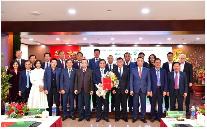 Vietcombank tổ chức lễ công bố quyết định chuẩn y Phó Bí thư Đảng ủy và bổ nhiệm Tổng Giám đốc