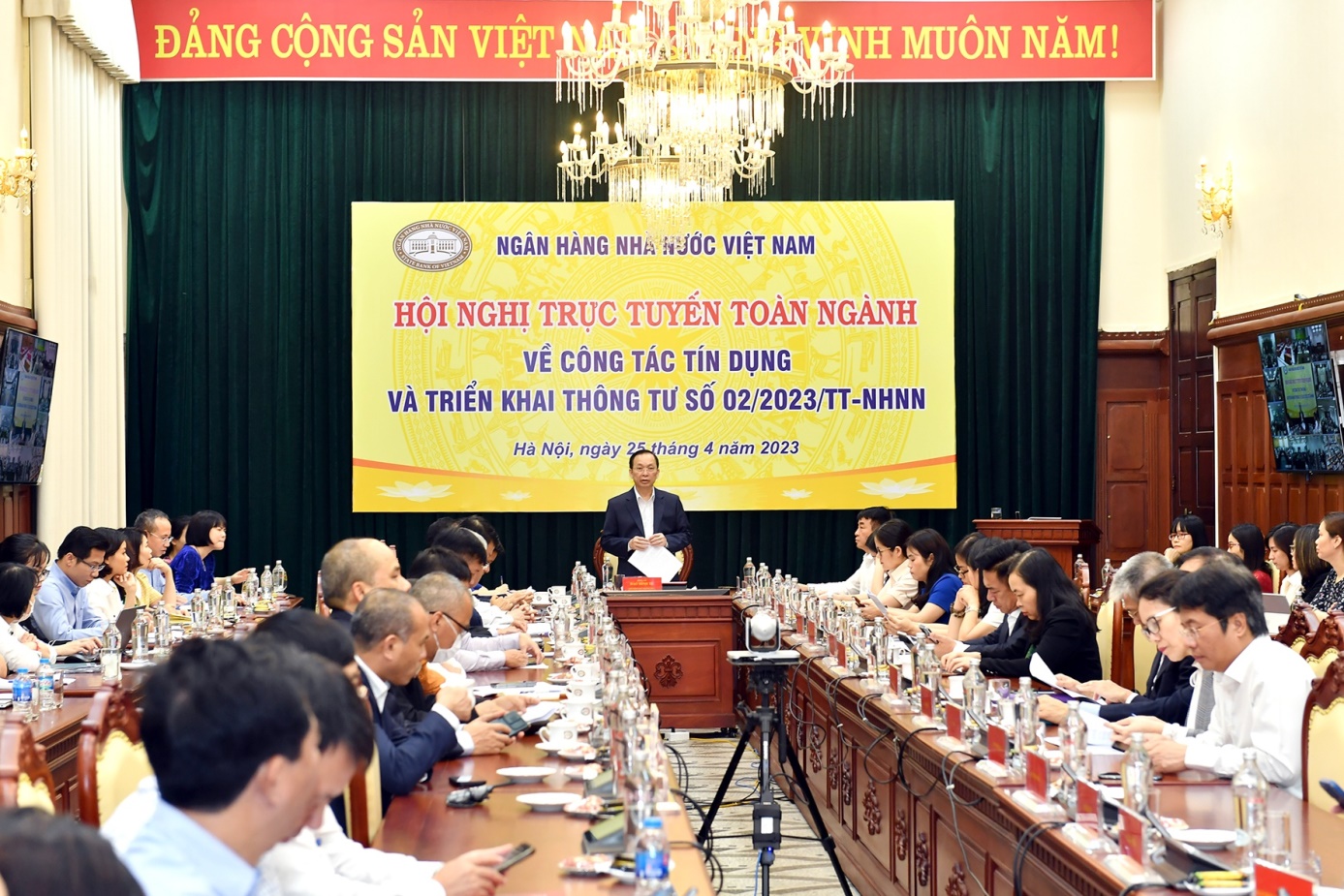 Ngành Ngân hàng tích cực thực hiện các giải pháp tháo gỡ khó khăn, khơi thông dòng vốn tín dụng