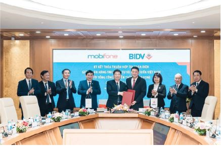                                     MobiFone và BIDV ký kết thỏa thuận hợp tác toàn diện giai đoạn 2021 - 2026