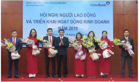                                     Đẩy mạnh triển khai các giải pháp hỗ trợ phát triển doanh nghiệp và thanh toán không dùng tiền mặt trên địa bàn tỉnh Nam Định