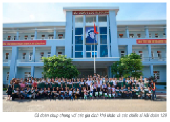                                     Đoàn Thanh niên Vietcombank tổ chức chương trình tặng quà các gia đình chiến sĩ hải quân tại Vũng Tàu
