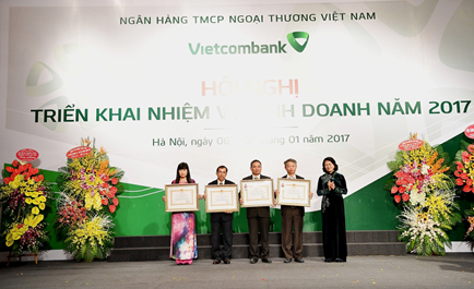                                     Vietcombank được phép cung ứng sản phẩm phái sinh giá cả hàng hóa