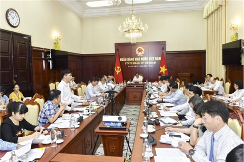                                     Phó Thống đốc NHNN Nguyễn Kim Anh làm việc với các TCTD về kết quả triển khai Nghị quyết số 42/2017/QH14 về thí điểm xử lý nợ xấu của các TCTD