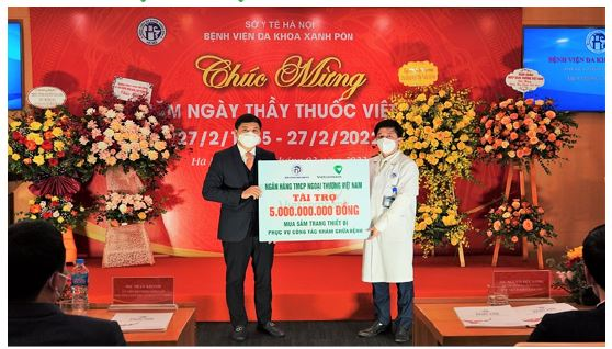 Vietcombank trao tặng 5 tỷ đồng  cho Bệnh viện Đa khoa Xanh Pôn