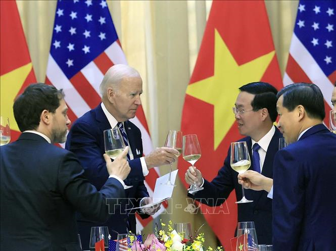 Chủ tịch nước Võ Văn Thưởng chủ trì tiệc chiêu đãi Tổng thống Hoa Kỳ Joe Biden