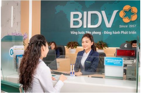 Các nhân tố ảnh hưởng tới sự trung thành với ngân hàng của khách hàng cá nhân gửi tiền tiết kiệm tại BIDV Chi nhánh tỉnh Trà Vinh