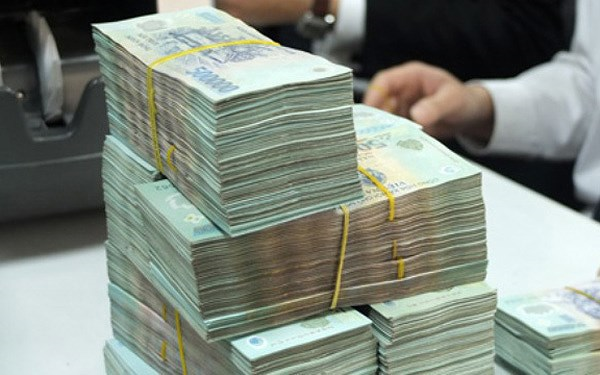 Các nhân tố tác động đến rủi ro thanh khoản của các ngân hàng thương mại Việt Nam