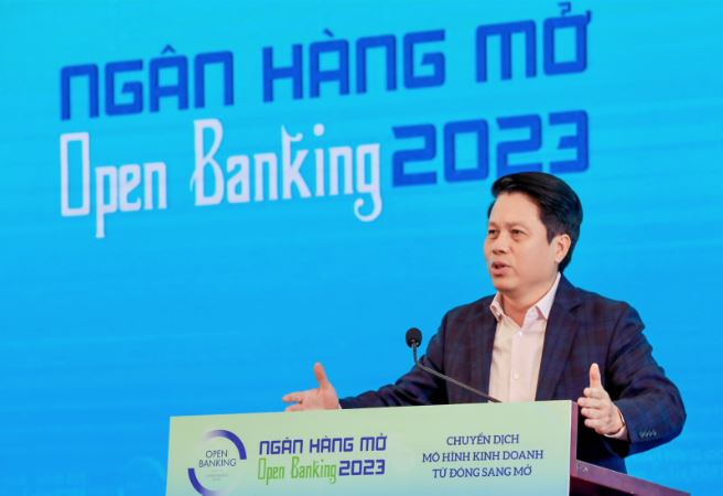 Ngân hàng mở/Open Banking 2023: Chuyển dịch mô hình kinh doanh từ đóng sang mở