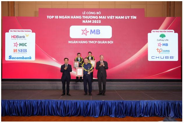  MB được ghi danh Top 5 ngân hàng thương mại uy tín Việt Nam năm 2023
