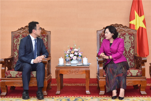                                     Phó Thống đốc Nguyễn Thị Hồng làm việc với Giám đốc phụ khuyết Văn phòng Nhóm Đông Nam Á – IMF