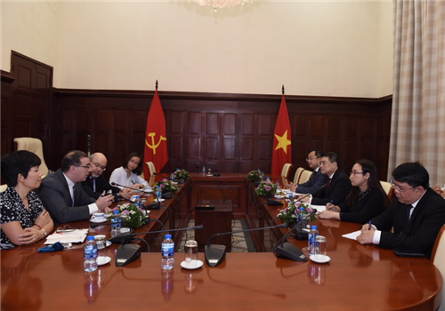                                     Thống đốc NHNN tiếp Ông Francois Painchaud – Tân Trưởng đại diện của IMF tại Việt Nam