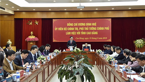                                     Phó Thống đốc Đào Minh Tú tham gia đoàn công tác của Chính phủ tại Cao Bằng