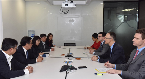                                     Phó Thống đốc Nguyễn Kim Anh đến thăm và làm việc với IFC