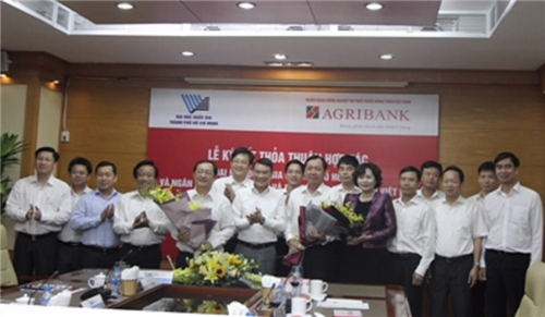                                     Agribank và Đại học Quốc gia Tp Hồ Chí Minh ký kết thỏa thuận hợp tác toàn diện