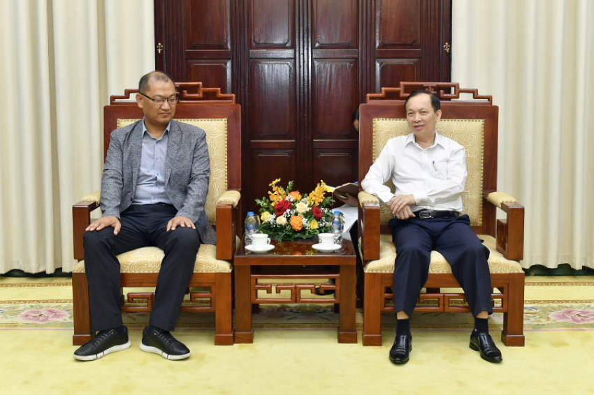Phó Thống đốc Thường trực NHNN Đào Minh Tú tiếp Đoàn đại biểu Công đoàn ngành Tài chính Hàn Quốc