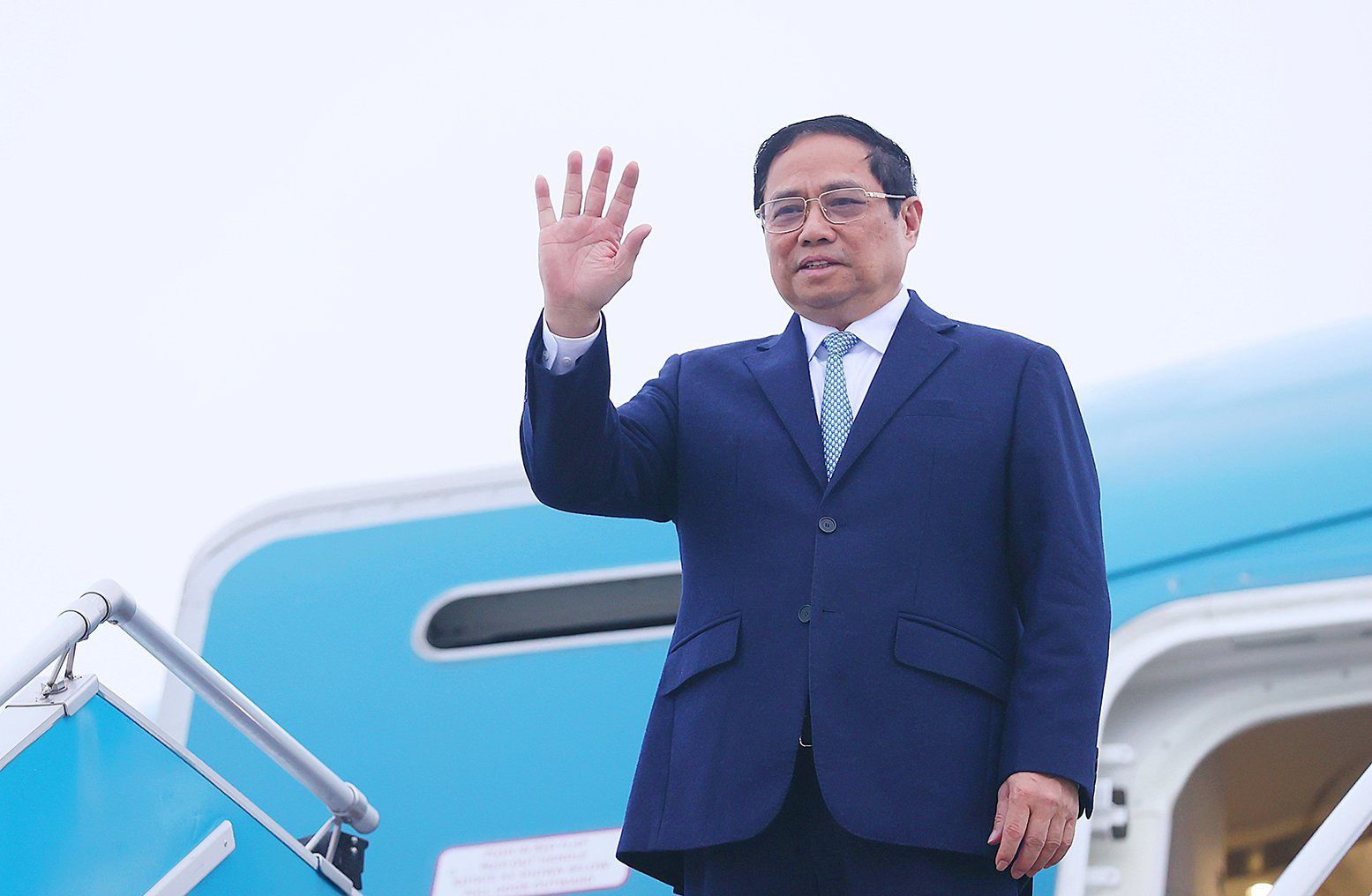 Thủ tướng Phạm Minh Chính lên đường dự Hội nghị cấp cao kỷ niệm 50 năm quan hệ ASEAN - Nhật Bản