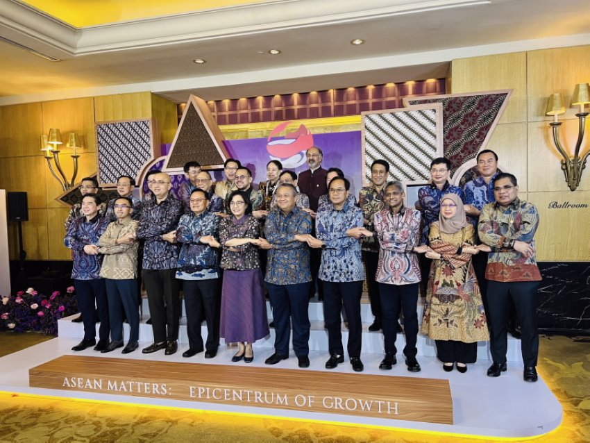 Phó Thống đốc Phạm Thanh Hà tham dự Hội nghị Thống đốc NHTW và Bộ trưởng Tài chính ASEAN (AFMGM) lần thứ 10 tại Jakarta, Indonesia