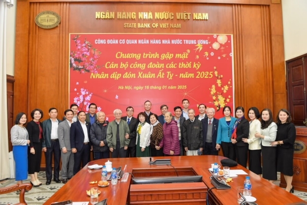 Thăm hỏi đoàn viên, người lao động mắc bệnh hiểm nghèo và gặp mặt chúc Tết các thế hệ công đoàn qua các thời kỳ