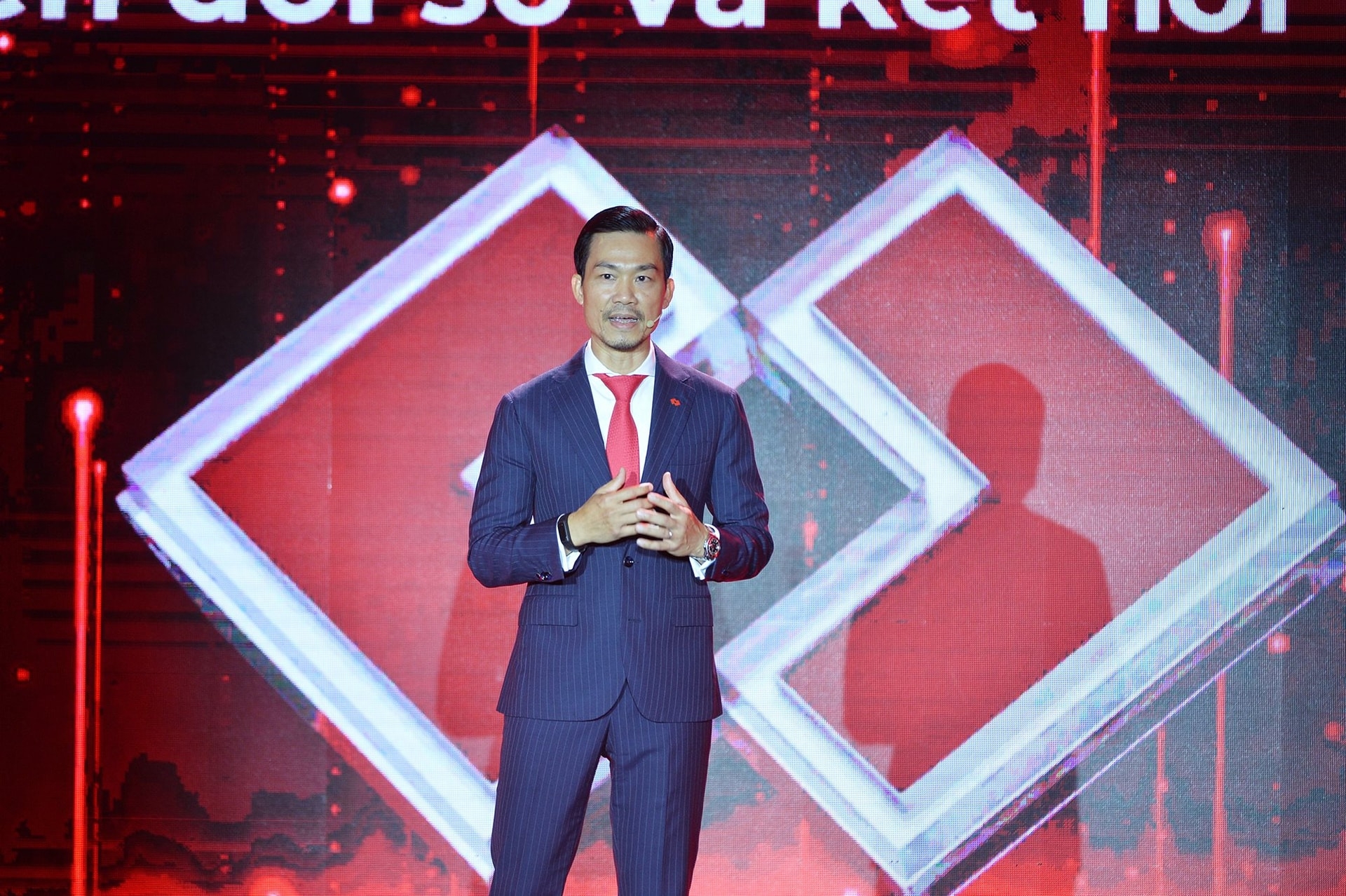 Ông Hoàng Minh Ngọc, Phó Tổng Giám đốc Ngân hàng Nông nghiệp và Phát triển nông thôn Việt Nam (Agribank) phát biểu tại Sự kiện