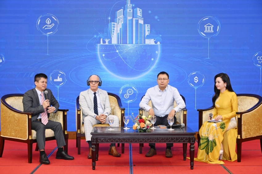 Các diễn giả chia sẻ trong Phiên tham luận tại Hội thảo