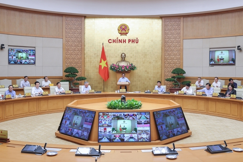 Phiên họp Chính phủ thường kỳ tháng 7 trực tuyến với các tỉnh, thành phố trực thuộc Trung ương tổ chức ngày 7/8 do Thủ tướng Chính phủ Phạm Minh Chính chủ trì - Ảnh: VGP/Nhật Bắc