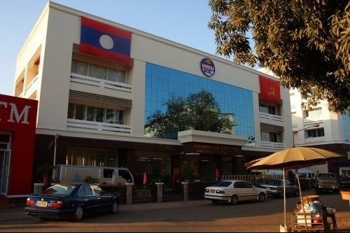 Phát triển dịch vụ ngân hàng điện tử tại Ngân hàng Ngoại thương Lào: Kinh nghiệm quốc tế và một số khuyến nghị