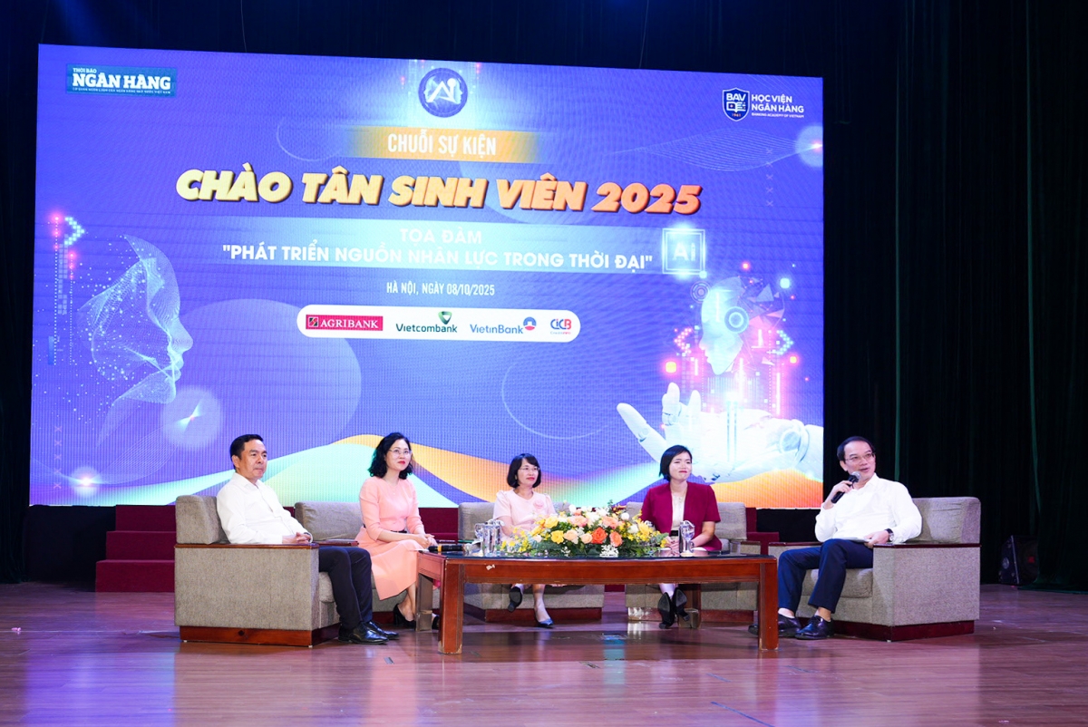 Phát triển nguồn nhân lực ngành Ngân hàng trong kỷ nguyên AI: Con người vẫn là trung tâm của chuyển đổi số