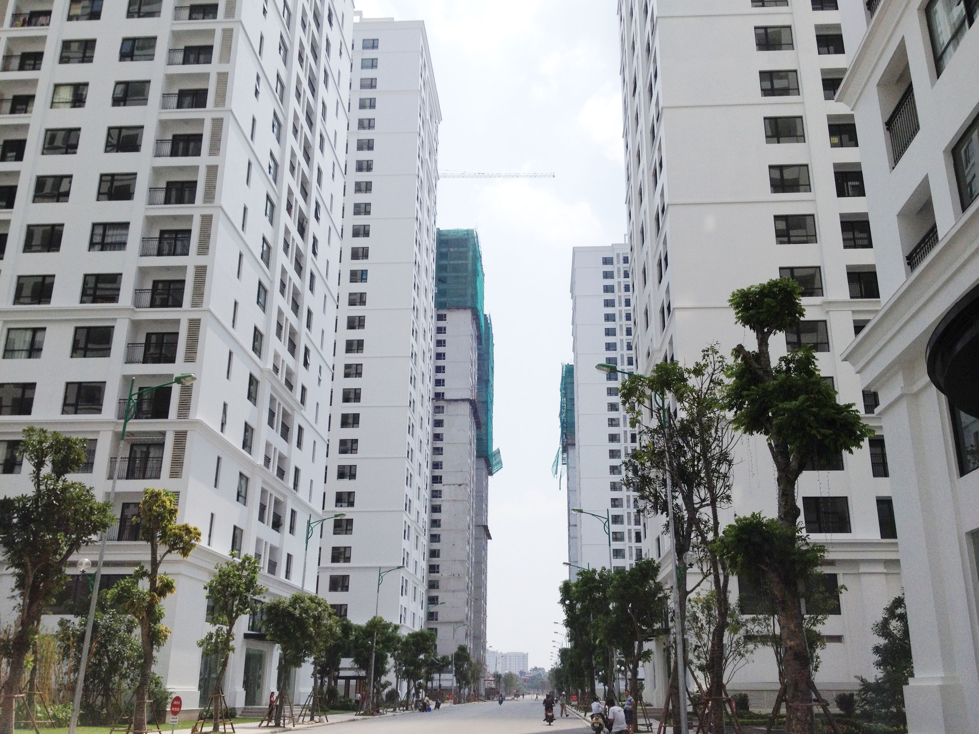 Song đề chính sách trong thị trường bất động sản - Ổn định tín dụng và công bằng xã hội