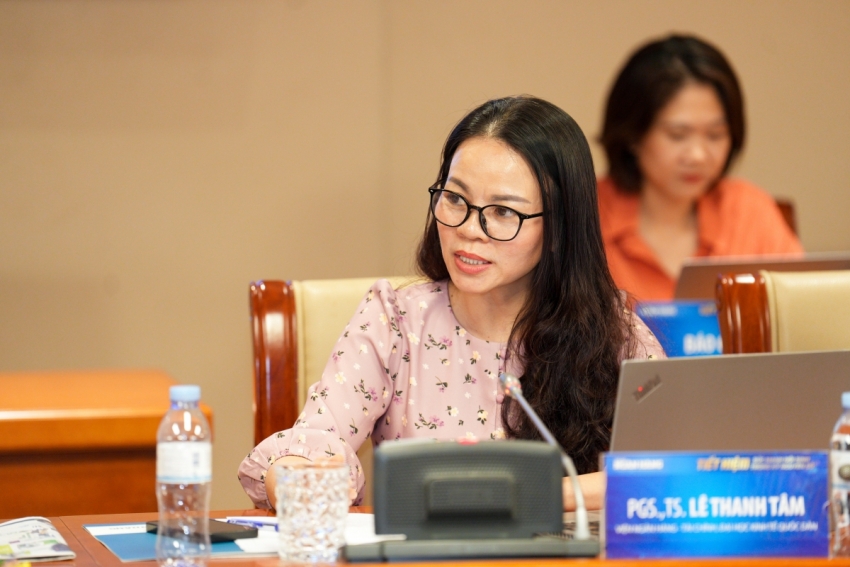 PGS., TS. Lê Thanh Tâm - Viện Ngân hàng - Tài chính, Trường Đại học Kinh tế Quốc dân phát biểu tại Tọa đàm PGS., TS. Lê Thanh Tâm - Viện Ngân hàng - Tài chính, Trường Đại học Kinh tế Quốc dân phát biểu tại Tọa đàm