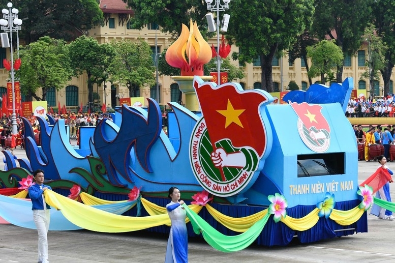 Dưới ngọn cờ vẻ vang của Đảng, được Bác Hồ kính yêu và các thế hệ cách mạng dìu dắt, tuổi trẻ nước ta đã viết nên nhiều trang sử đẹp bằng lý tưởng cao cả, tinh thần yêu nước và khát vọng cống hiến