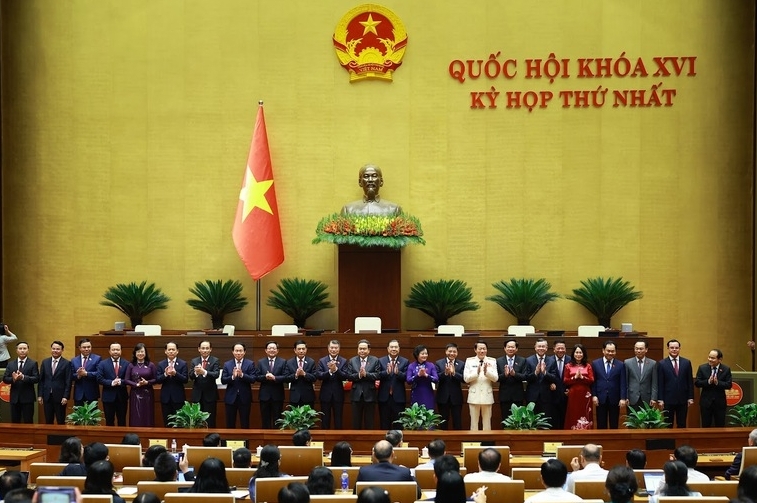 Quốc hội phê chuẩn bổ nhiệm 6 Phó Thủ tướng, Bộ trưởng và các thành viên Chính phủ