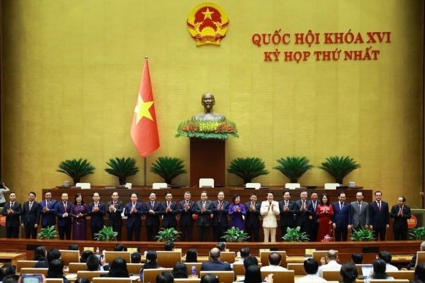Quốc hội phê chuẩn bổ nhiệm 6 Phó Thủ tướng, Bộ trưởng và các thành viên Chính phủ