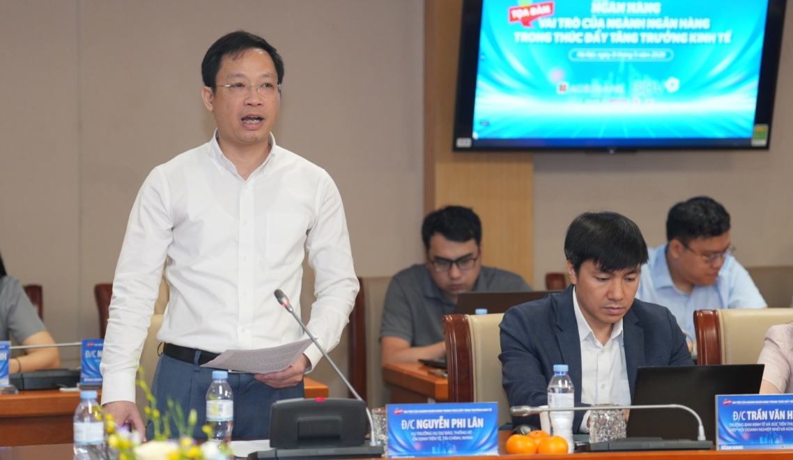 Dòng vốn ngân hàng mở đường cho mục tiêu tăng trưởng cao