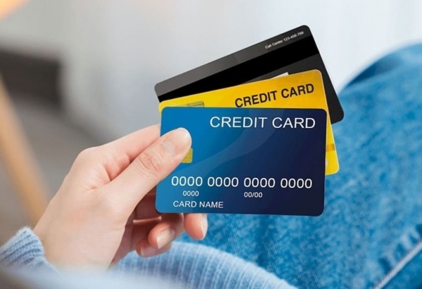 Nhân tố ảnh hưởng đến quyết định sử dụng thẻ tín dụng của khách hàng cá nhân tại các ngân hàng Việt Nam