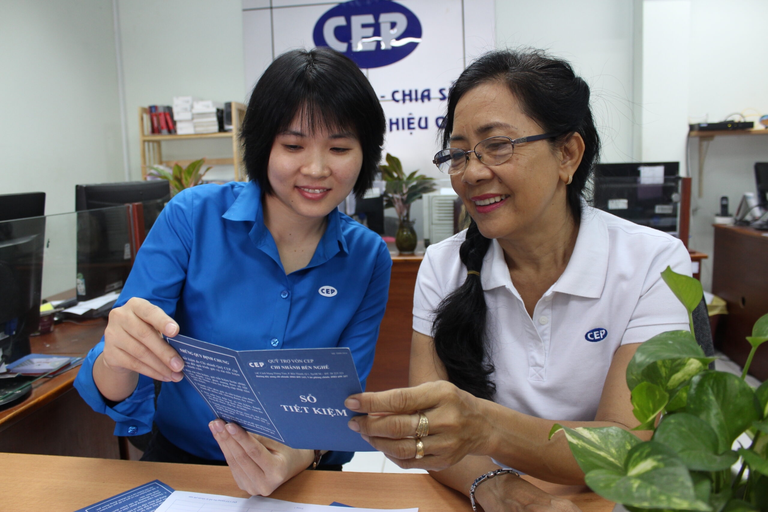 Đánh giá trải nghiệm người dùng ứng dụng di động của Tổ chức tài chính vi mô CEP: Bằng chứng từ phân tích dữ liệu trực tuyến