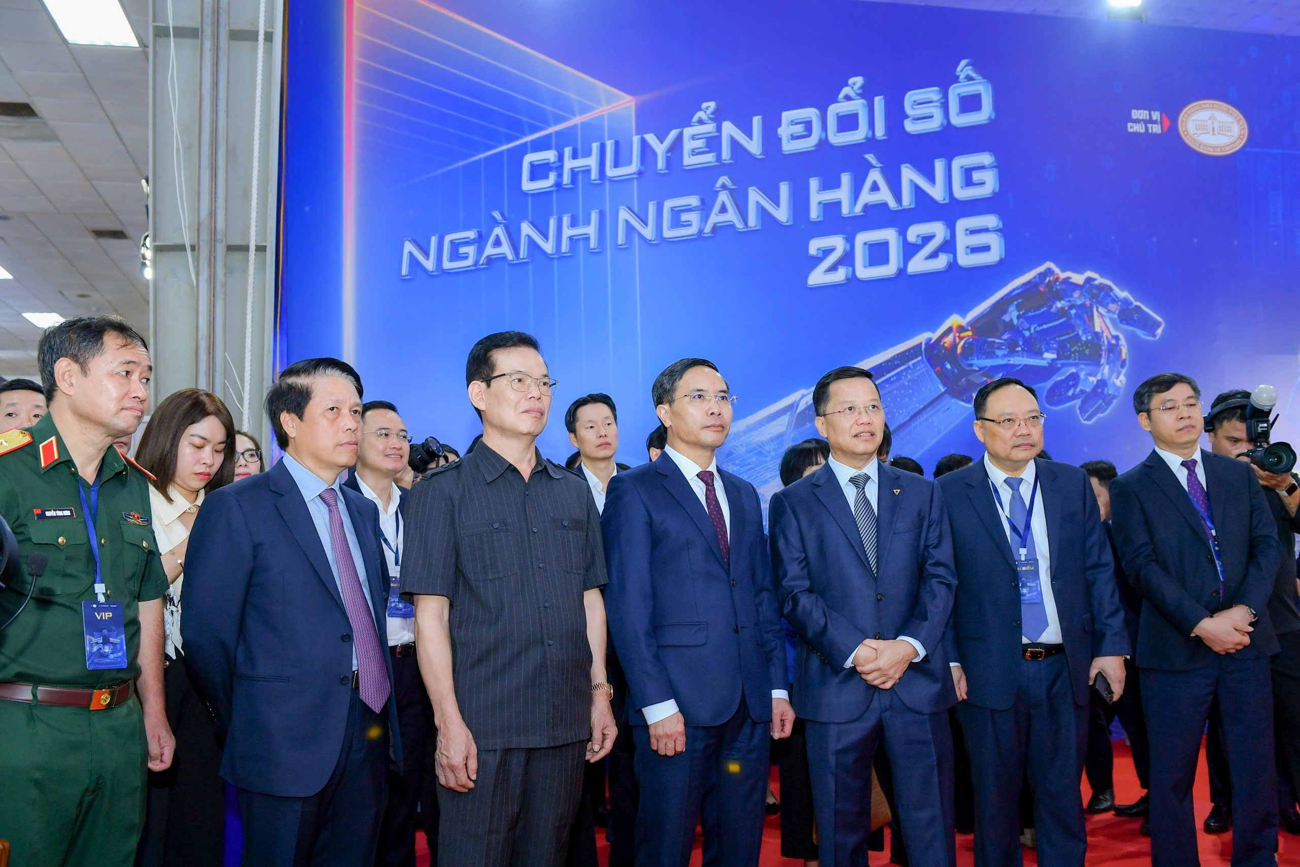 Ngân hàng thông minh trong kỷ nguyên dữ liệu và AI Ngân hàng thông minh trong kỷ nguyên dữ liệu và AI